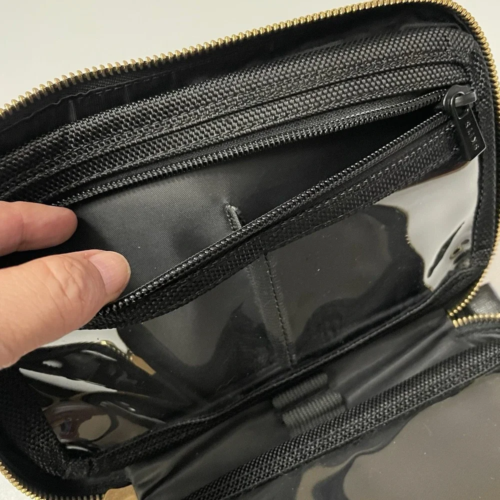 SKITS Providence‎ Clever Saffiano Leather Bag Black Crossbody Tech Bag READ B25